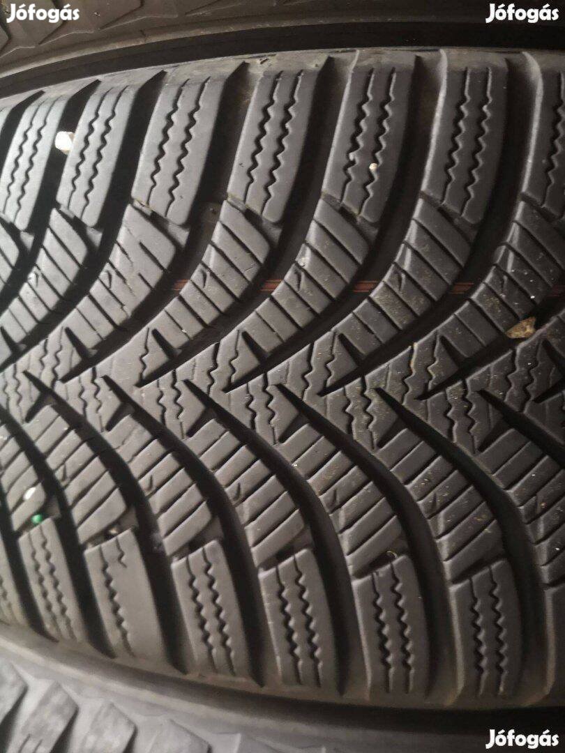 185/60R15 Szezonvégi Kiárusítás 40e/4db Hankook téligumi