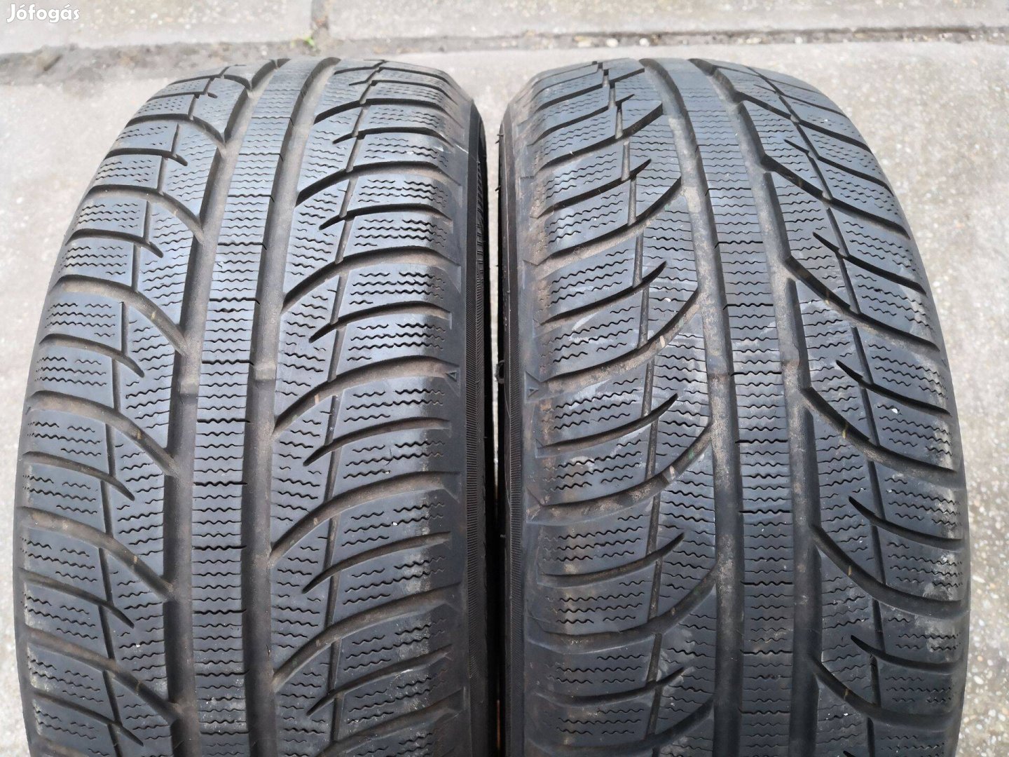 185/60R15 Toyo téligumi 2db