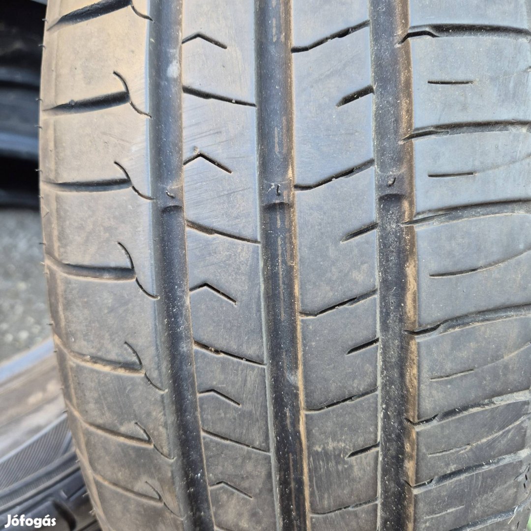 185/60R15 nyárigumik