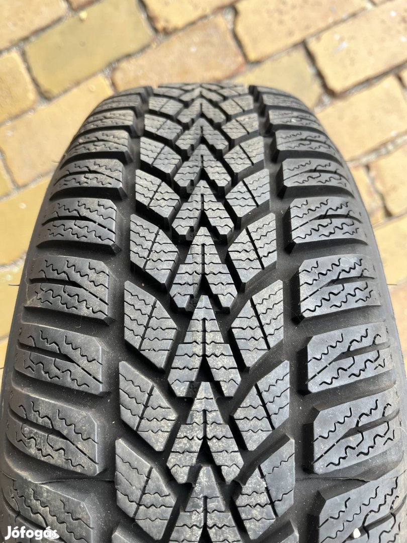 185/60R15 téligumi Dunlop