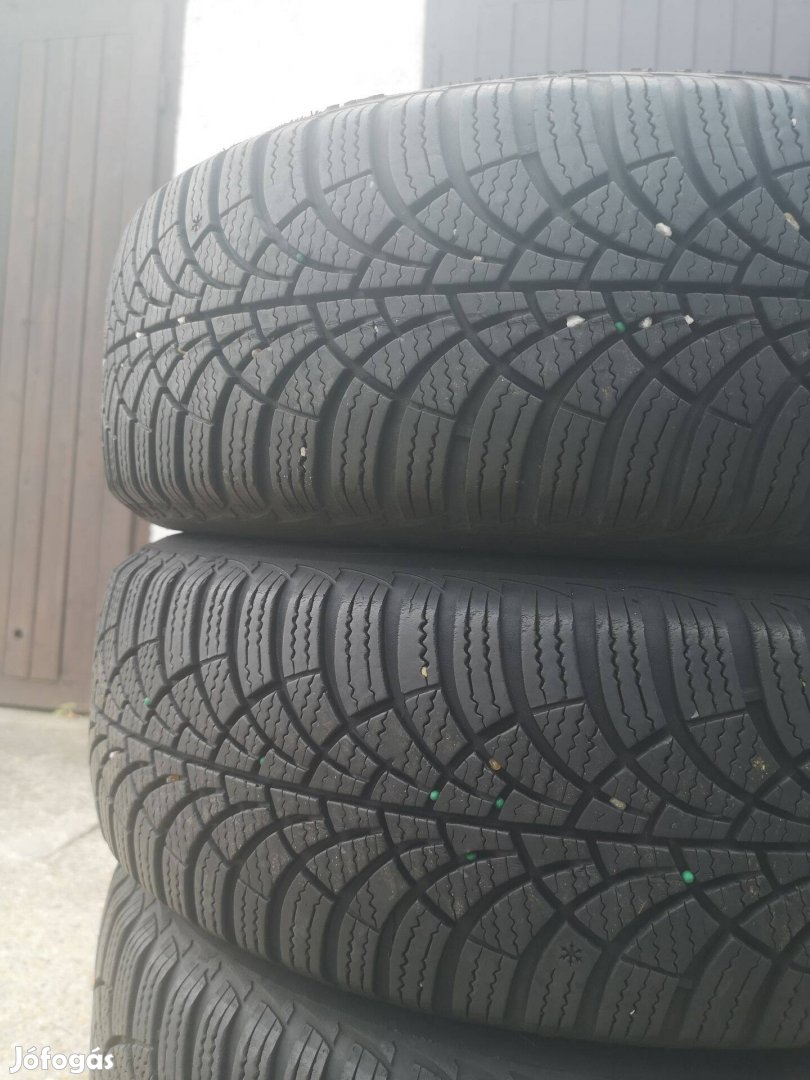 185/60R15 újszerű Goodyear téligumi