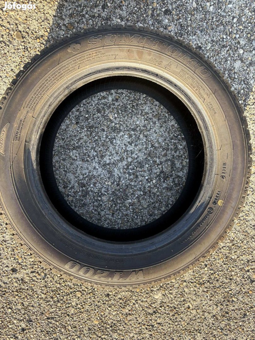 185/60 R15 84T Sumitomo WT200 téli gumi eladó