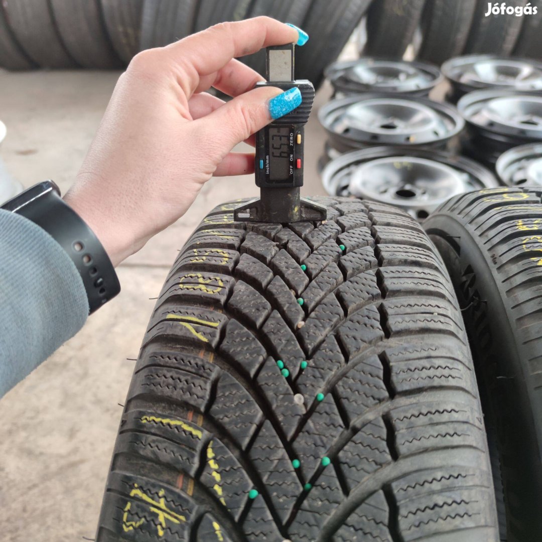 185/60 R15 Bridgestone téli gumi 30000ft a 4db /77/