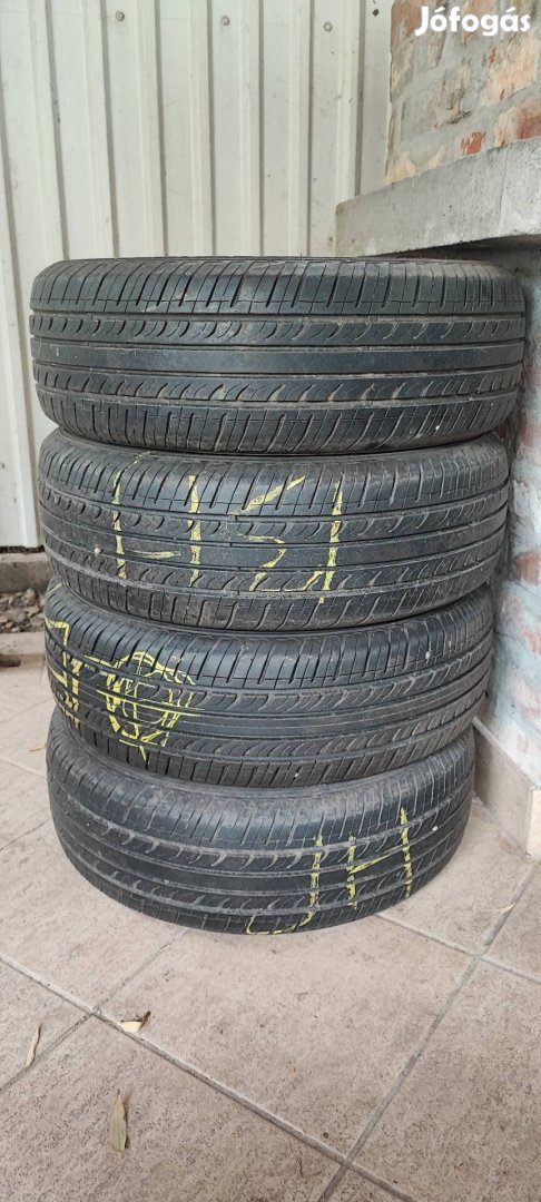 185/60 R15 Fortune FSR-801 84h nyári gumi garnitúra 