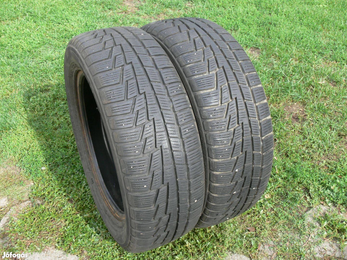 185/60 R15 Nokian Téli gumik