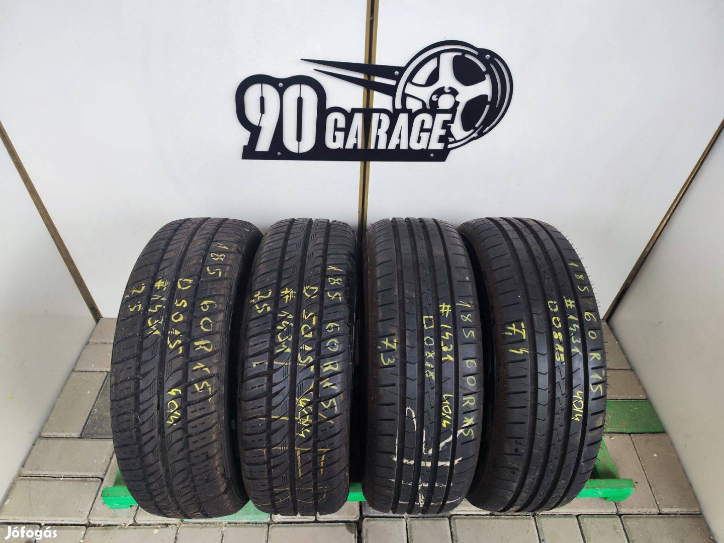 185/60 R15 Vredestein-Semperit 2-2db Nyárigumi 90Garage #1431