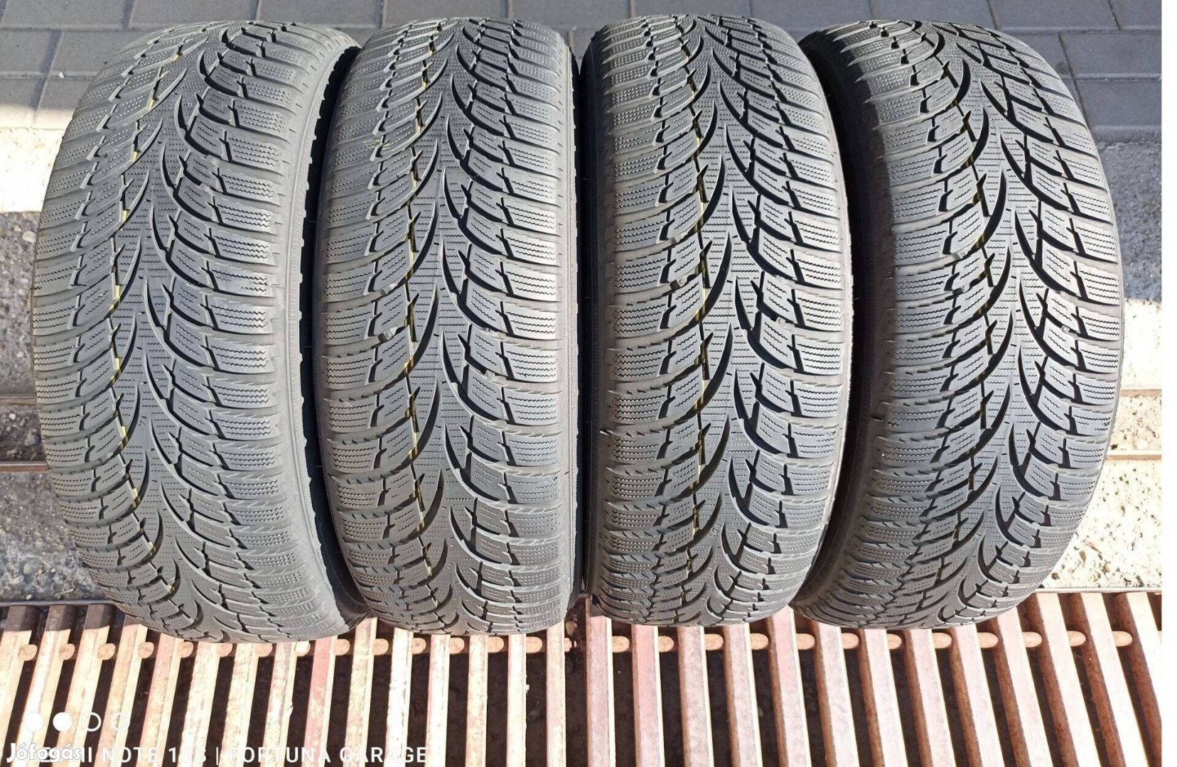 185/60 R15" Nokian használt téli garnitúra