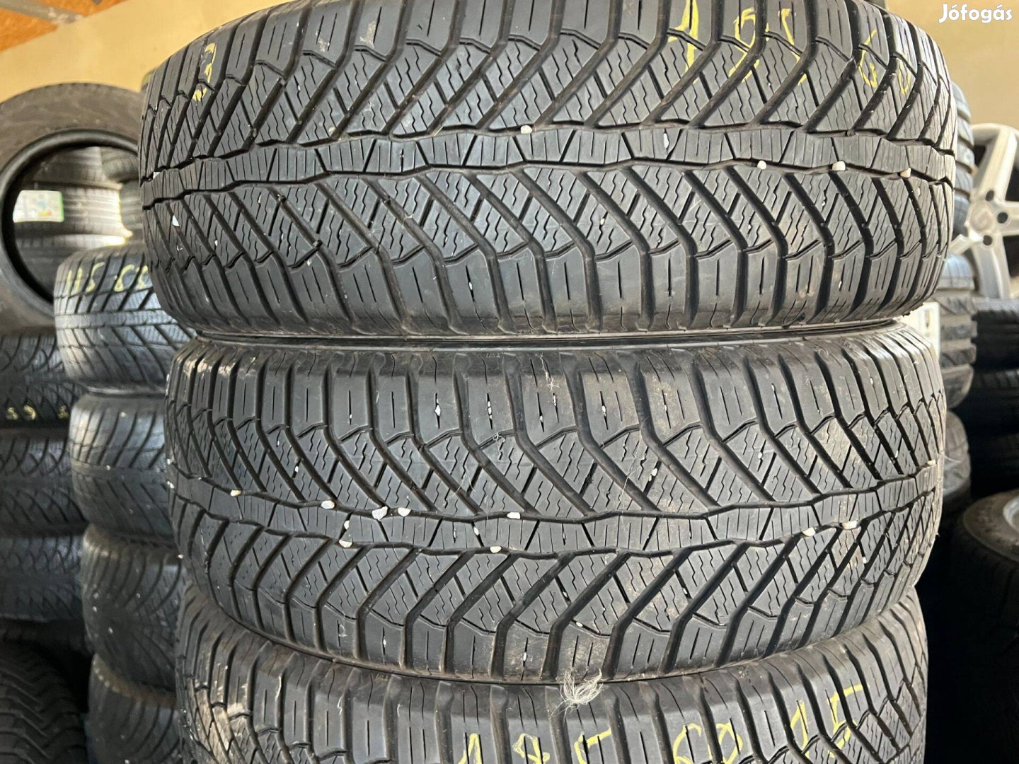 185/60 R15 semperit 4db négy évszakos gumi