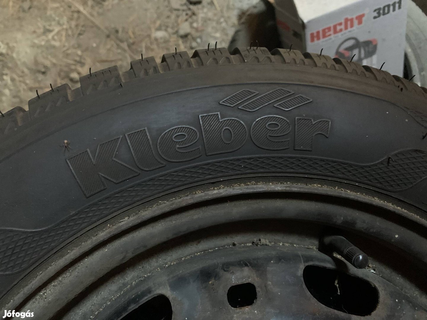 185/60 r14 kléber téligumi lemezfelnin eladó 