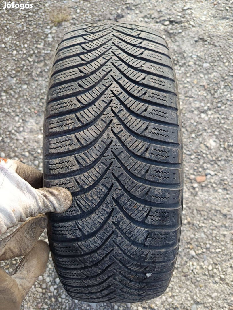 185/60 r15 3éves 80%os 1db Hankook téli gumi eladó