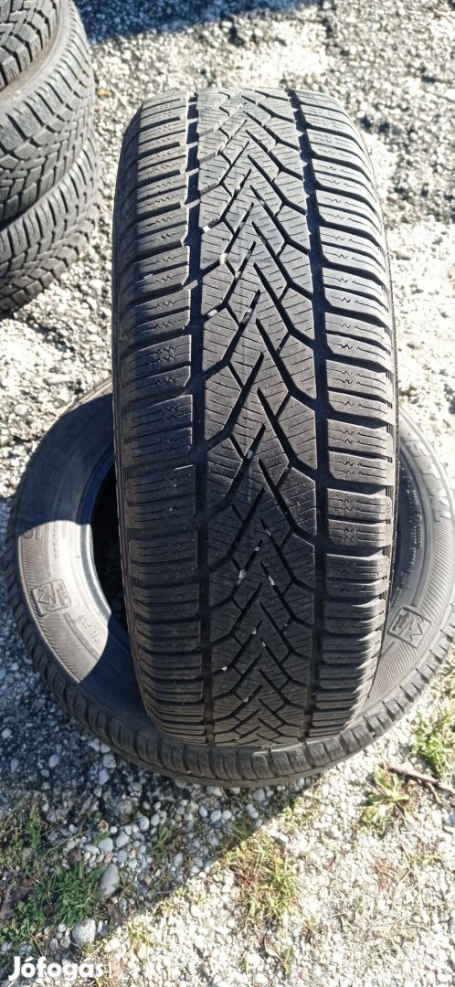 185/60 r15 T XL 2db Semperit téli gumi eladó