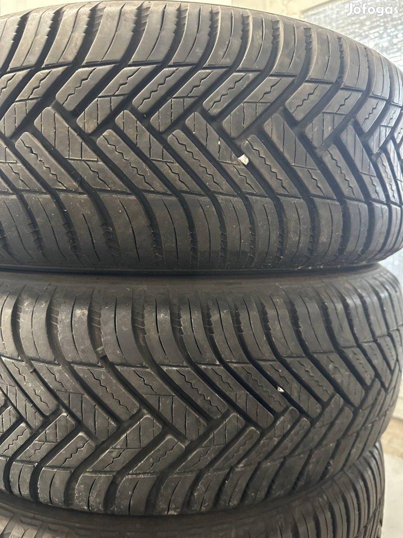 185/65R14 Hankook négyévszakos gumik eladó.