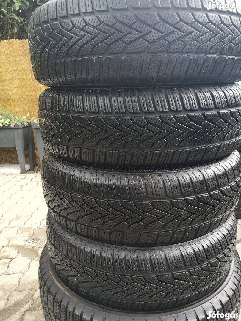 185/65R15 46e/4db Semperit téligumik