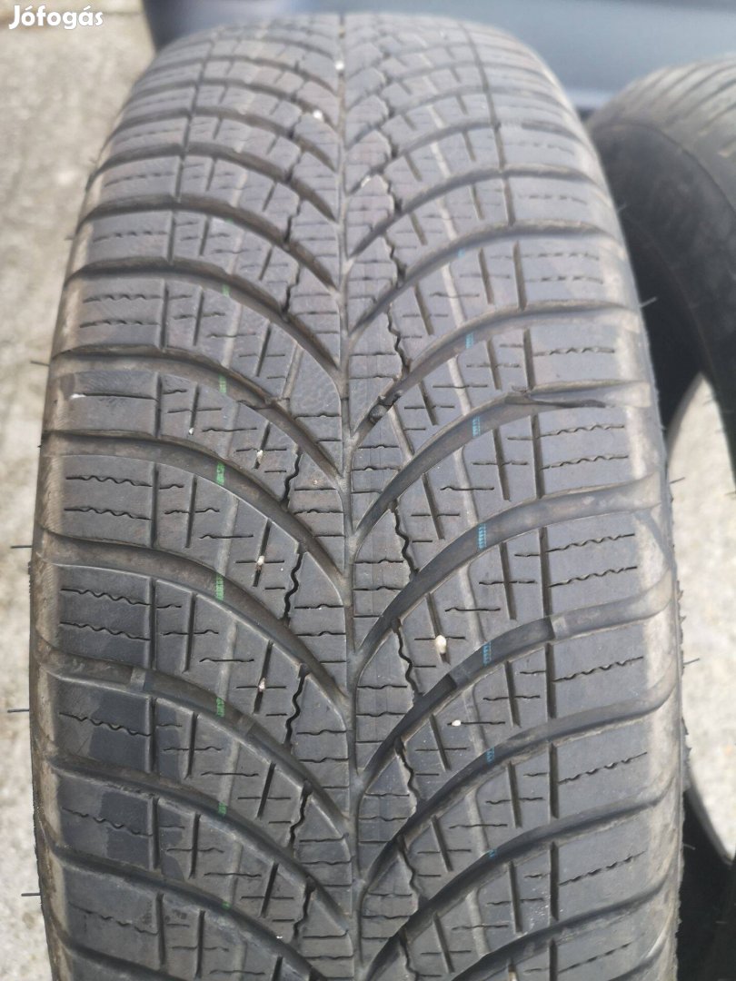 185/65R15 4db Goodyear Négyévszakos gumi