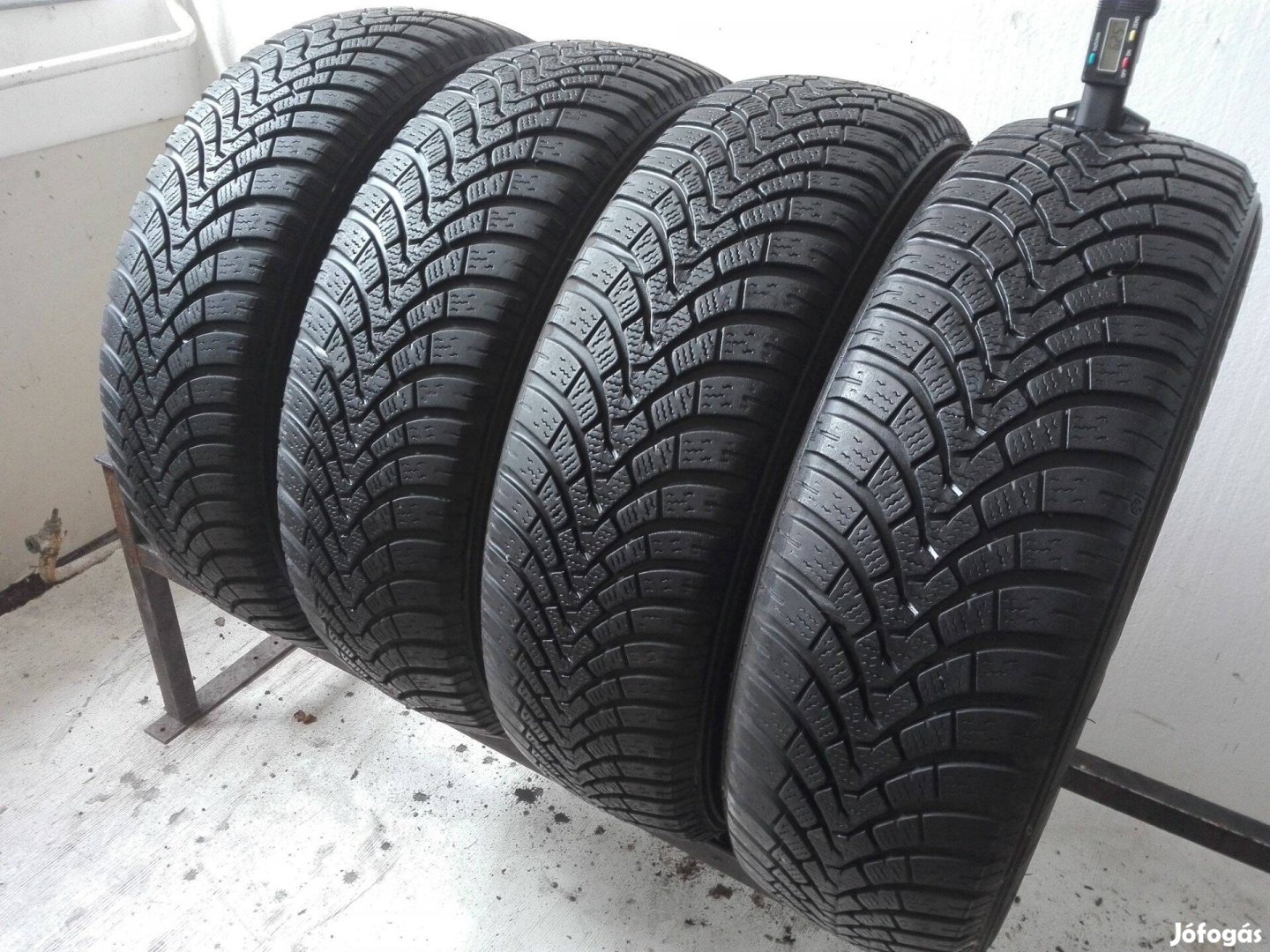 185/65R15 Falken téli gumi garnitúra 185/65 r15