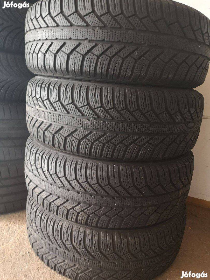 185/65R15 Semperit téligumik