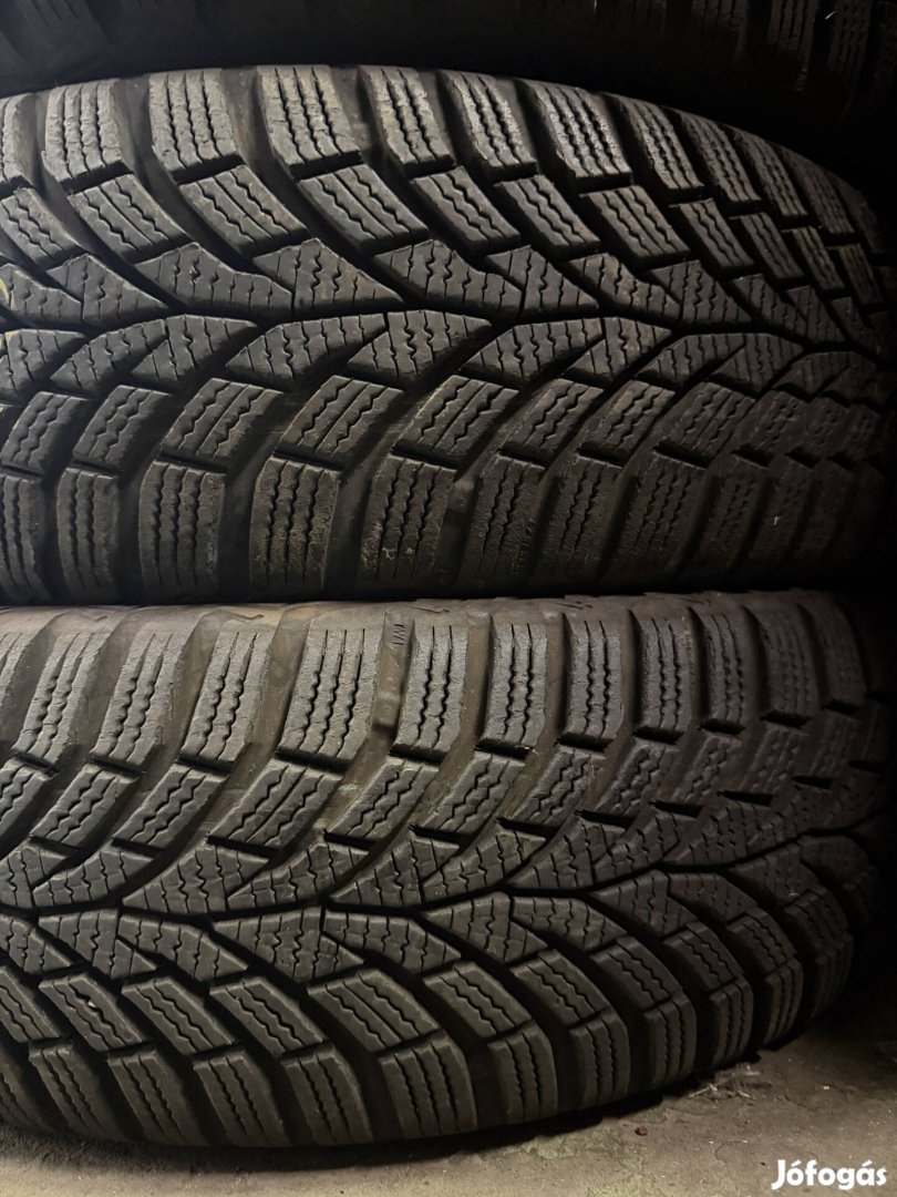 185/65R15 Újszerű Continental téli gumik eladó!