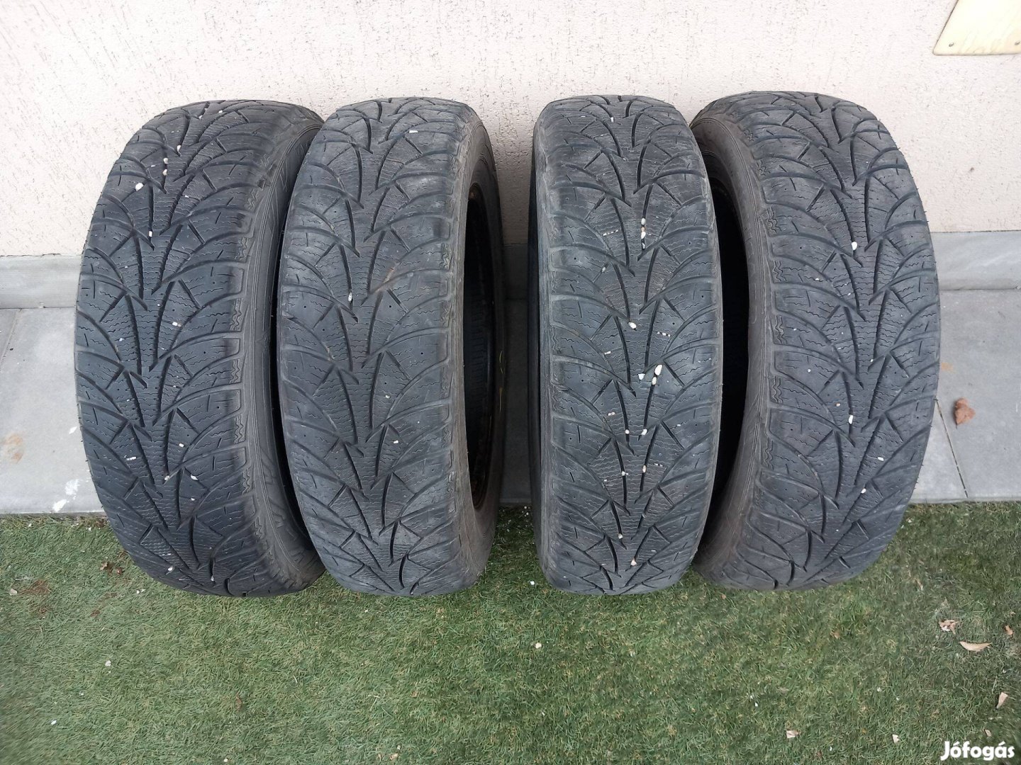 185/65R15 téligumi