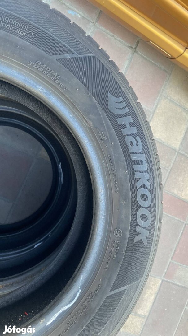 185/65 R15 Hankook nyári gumi garnitúra pár éves újszerű 