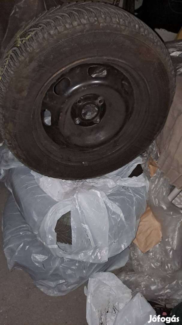 185/65 R15 Kleber téli gumi felnivel eladó