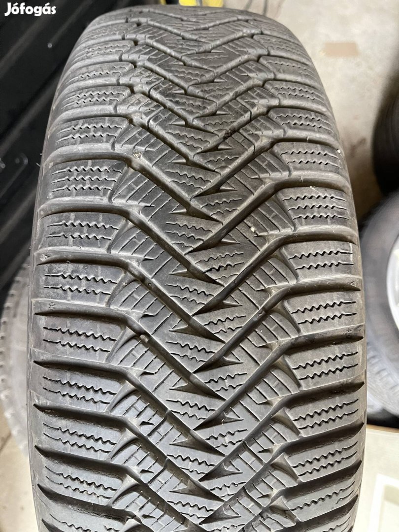 185/65 R15 Laufenn téligumi