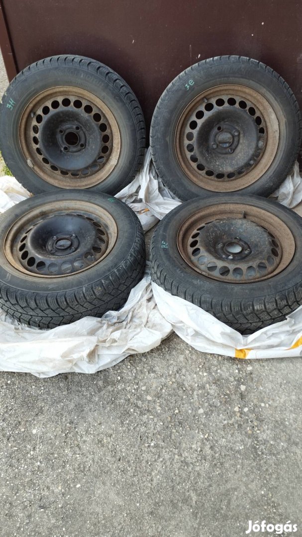 185/65 R15 lemezfelni téli gumival 