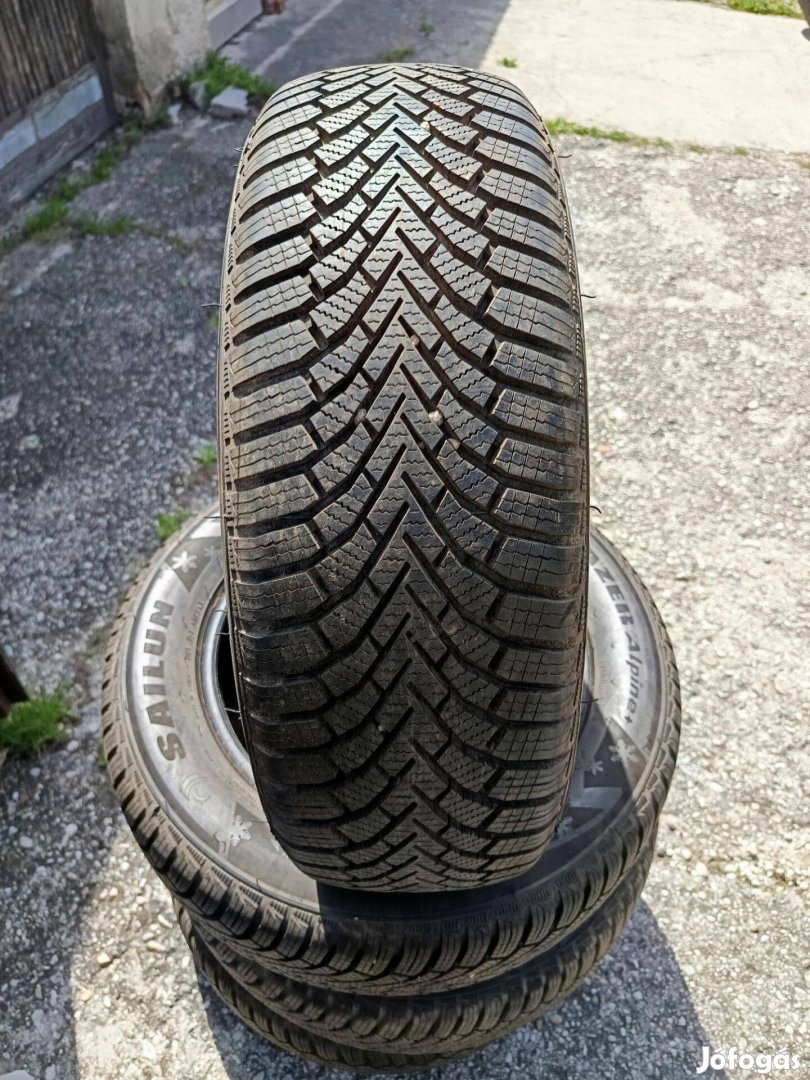 185/65 r15 4éves 95%os 4db Sailun téli gumi eladó