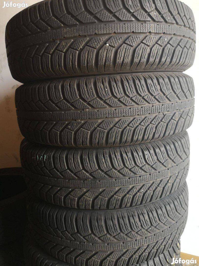 185/70R14 Semperit téligumik