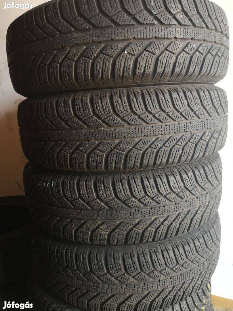 185/70R14 Semperit téligumik