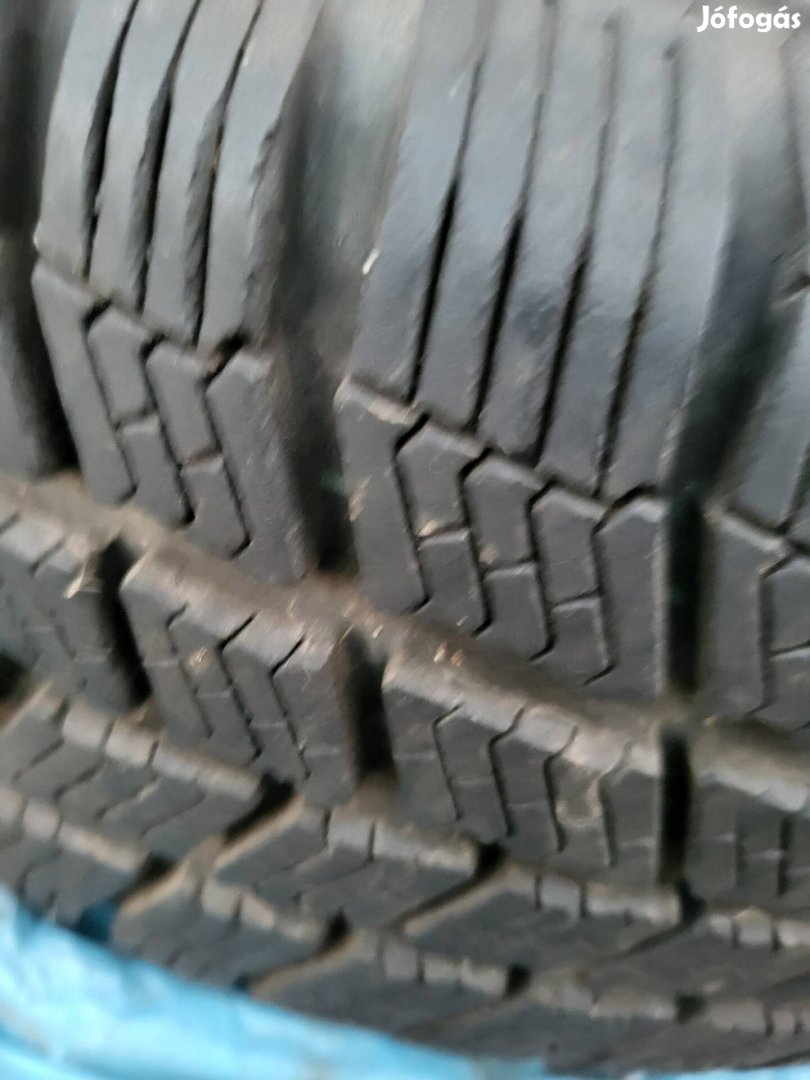 185/70 14 es Téli gumigarnitura