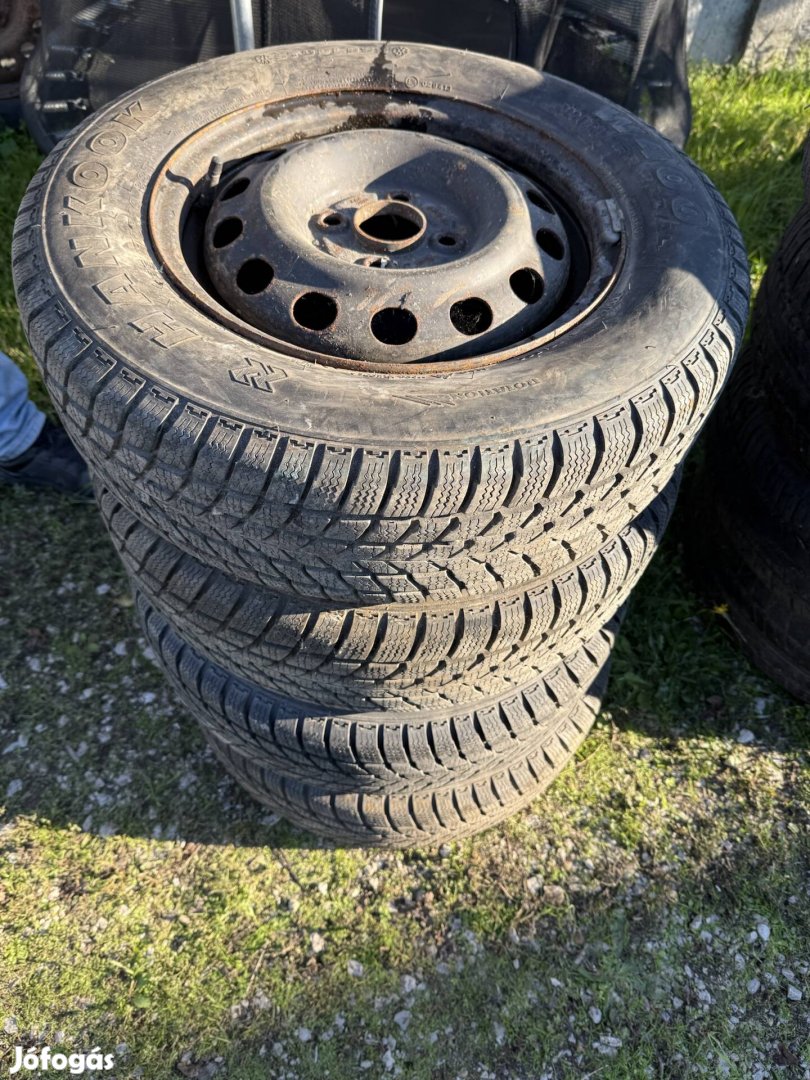 185 70 r14 Hankook téligumi