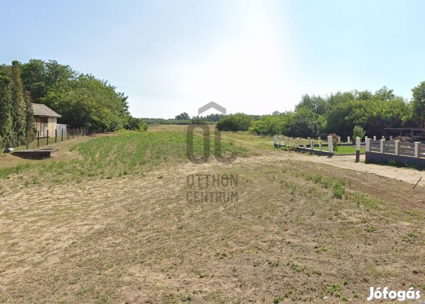 1888 nm-es telek eladó Hernád