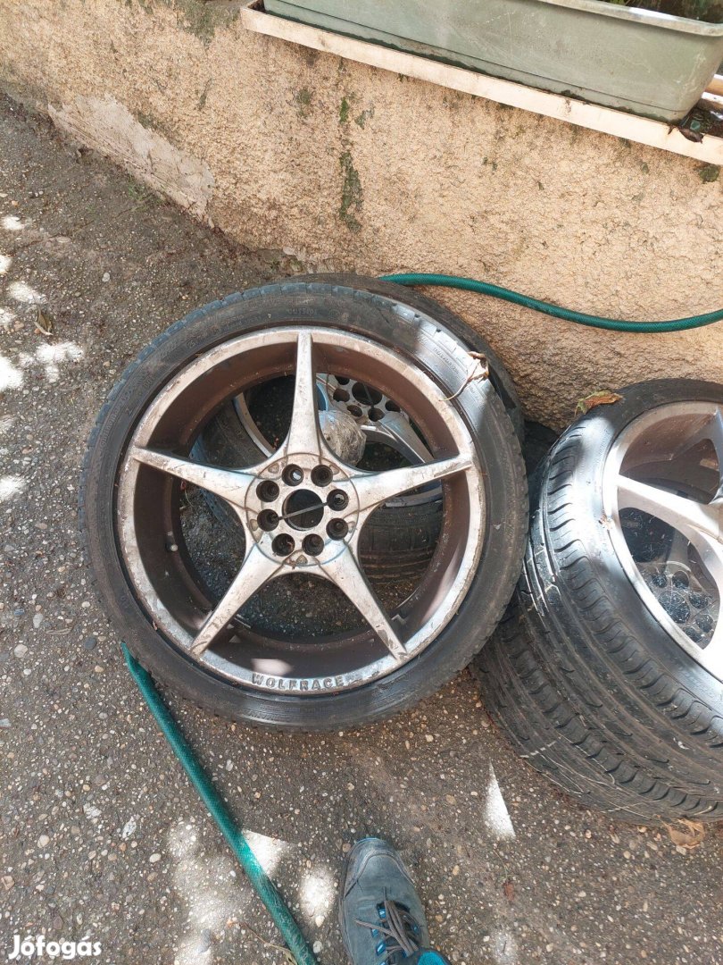 18R 215/40R18 wolf racing alufelni uj gumikkal 4x100 vagy 4 x108