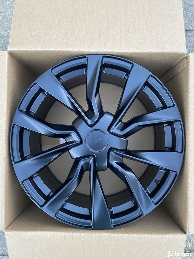 18 Tesla Model 3 új Silverline alufelni felni