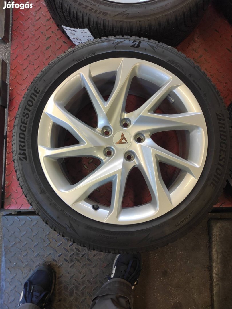 18" 18 5x112 cupra formentor 245/45r18 Bridgestone téli 310eft/4db
