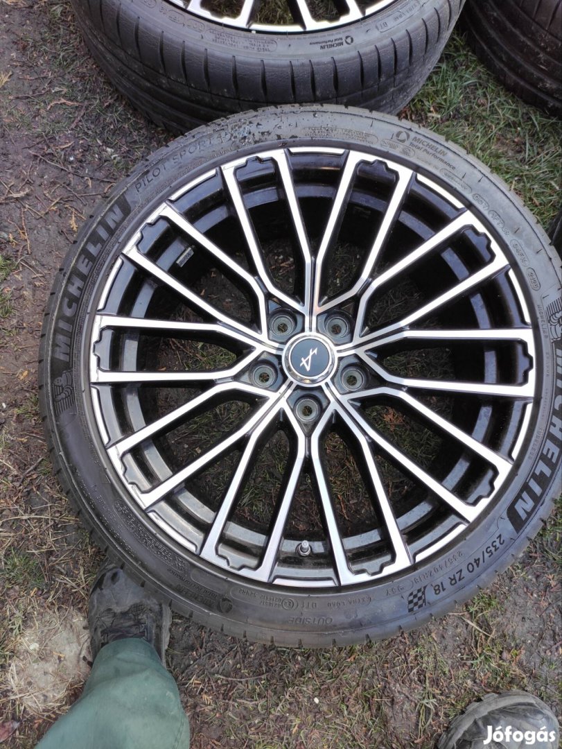 18" 18 5x114,3 alpine gyári Nissan Renault 220eft/4db