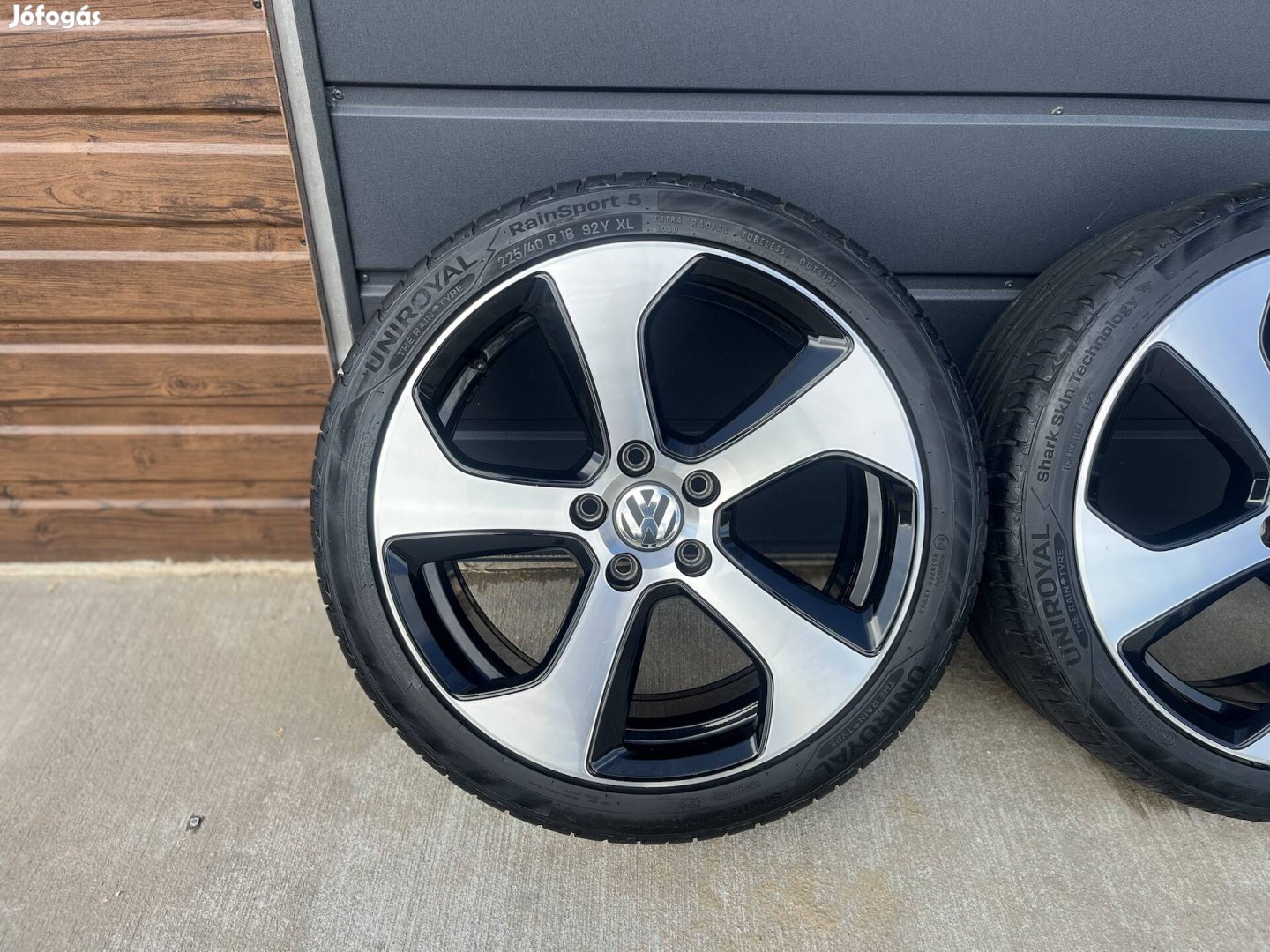 18" 5x112 VW Golf MK7 GTI "Austin" gyári alufelni szett nyárigumikkal!