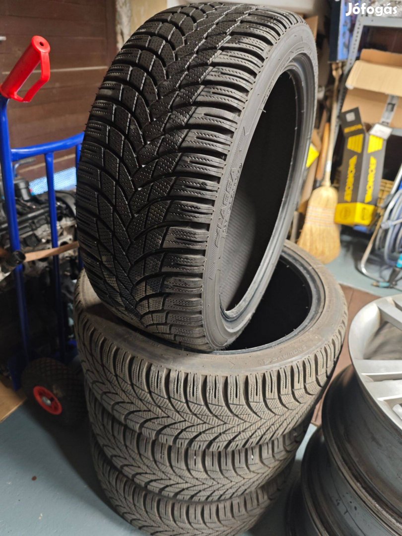 18" Lassa Snoways 4 225/40 téligumi szett eladó!