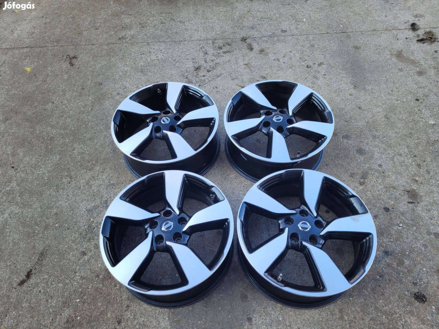 18"- os Nissan Qashqai alufelni