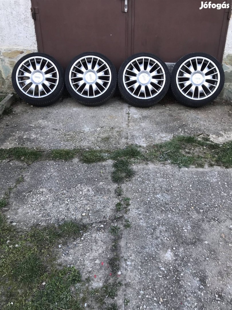 18-as BBS felni gumival, + 16-os Mercedes felni gumival