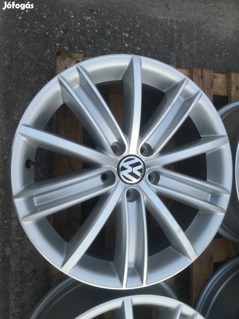 18-as Volkswagen gyári alufelnik 5x112