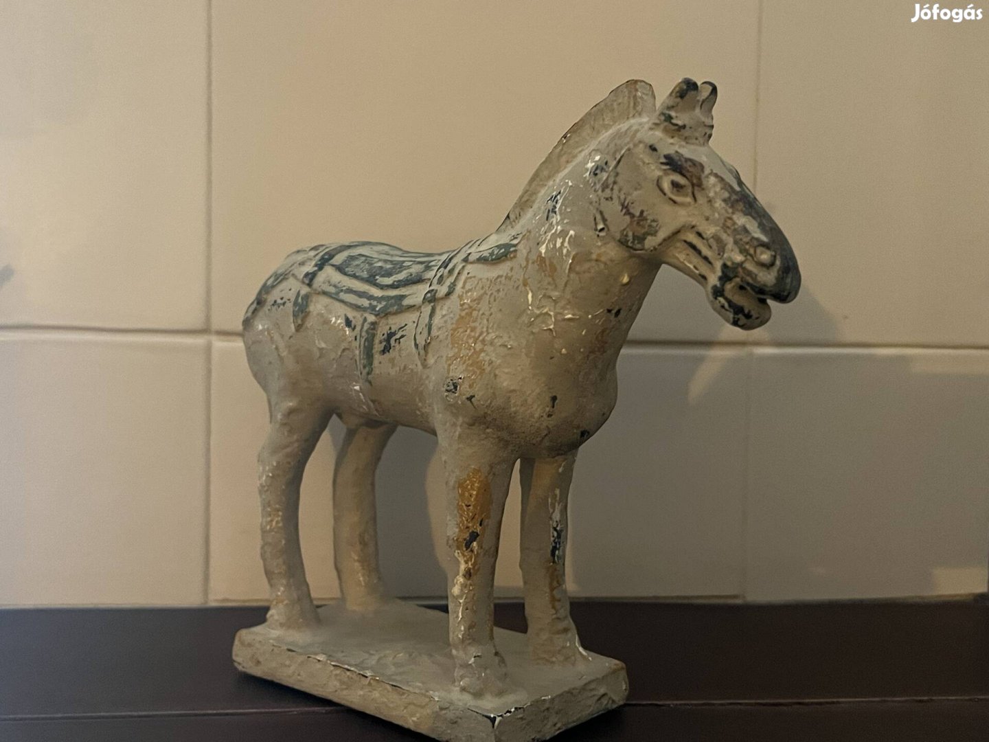 18 cm magas gipsz ló szobor lószobor