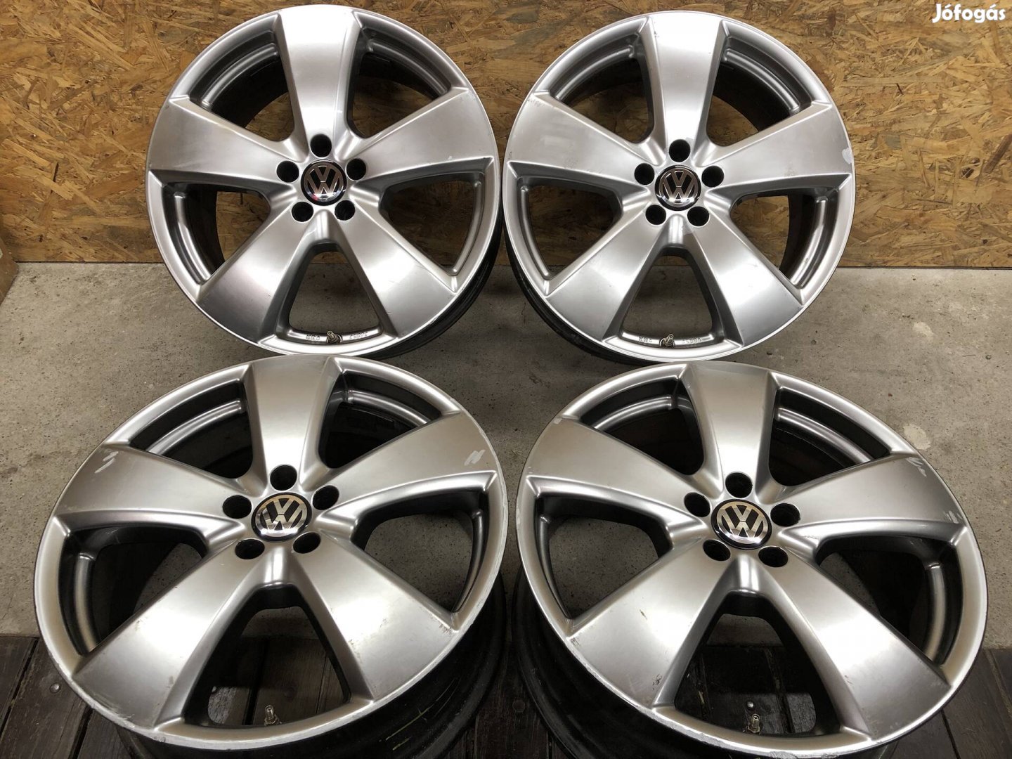 18 col alufelni VW Seat Audi Skoda Chrysler Subaru 18 colos 5x100