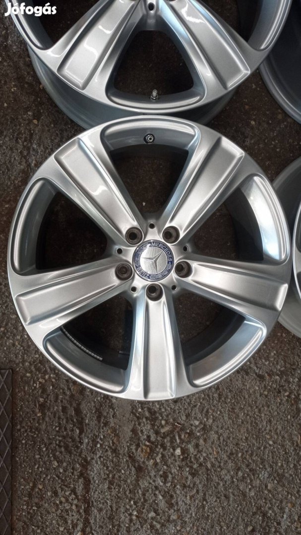 18 colos gyári Mercedes 5x112 lyukosztású szép állapotú használt alu