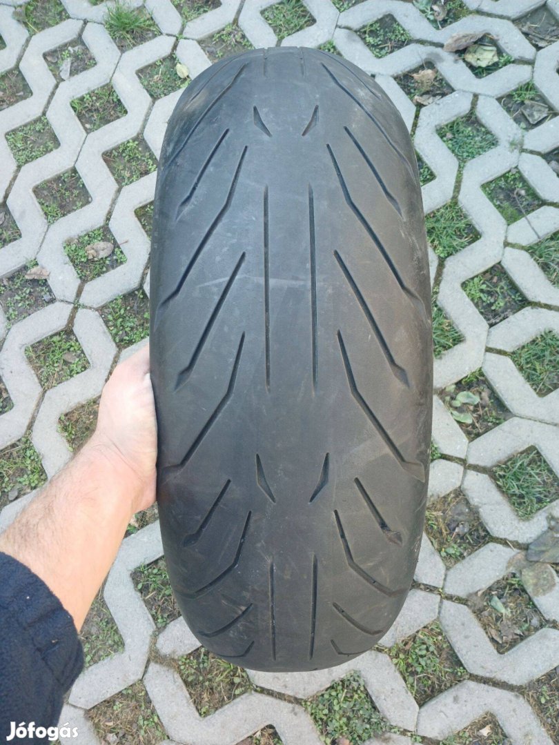 190/55-17 Pirelli Angel GT II. sporttúra motorgumi 2022.évj. 80%