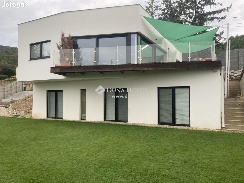 190 nm-es ház eladó Pécs