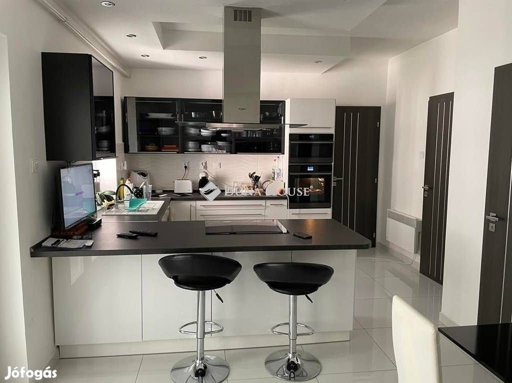 192 nm-es ház eladó Hódmezővásárhely