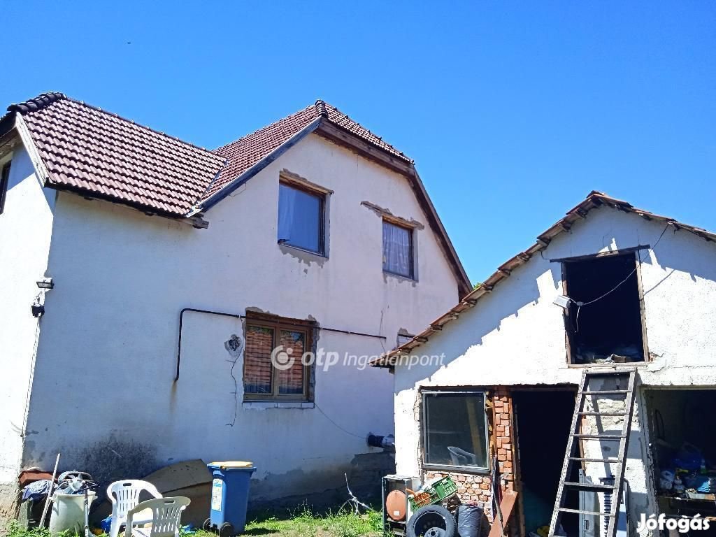 193 nm-es ház eladó Hatvan