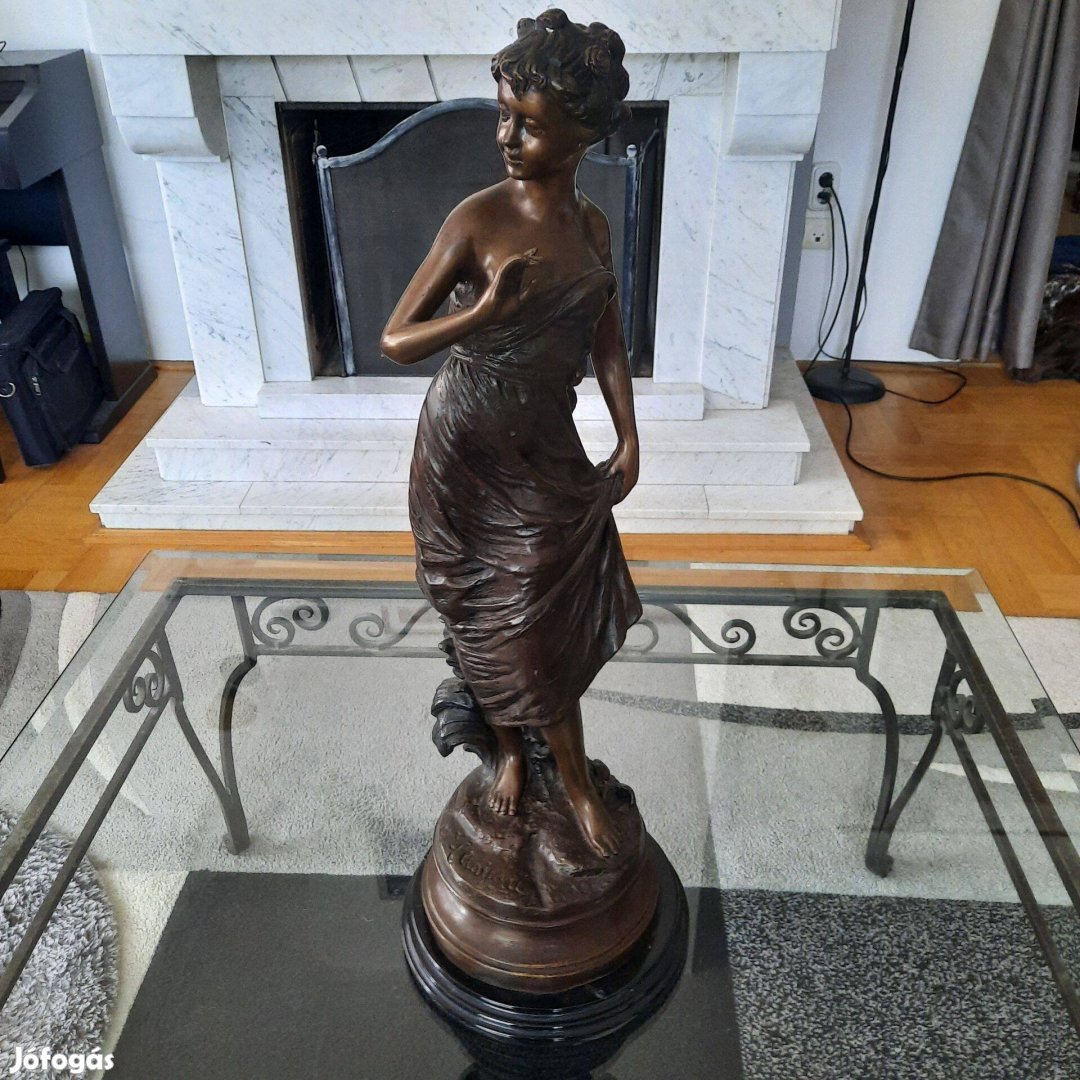 195000 forintért eladó monumentális szignált bronz szobor