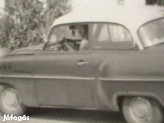1956-os veterán Opel Rekord első-hátsó szélvédők és oldalüvegek